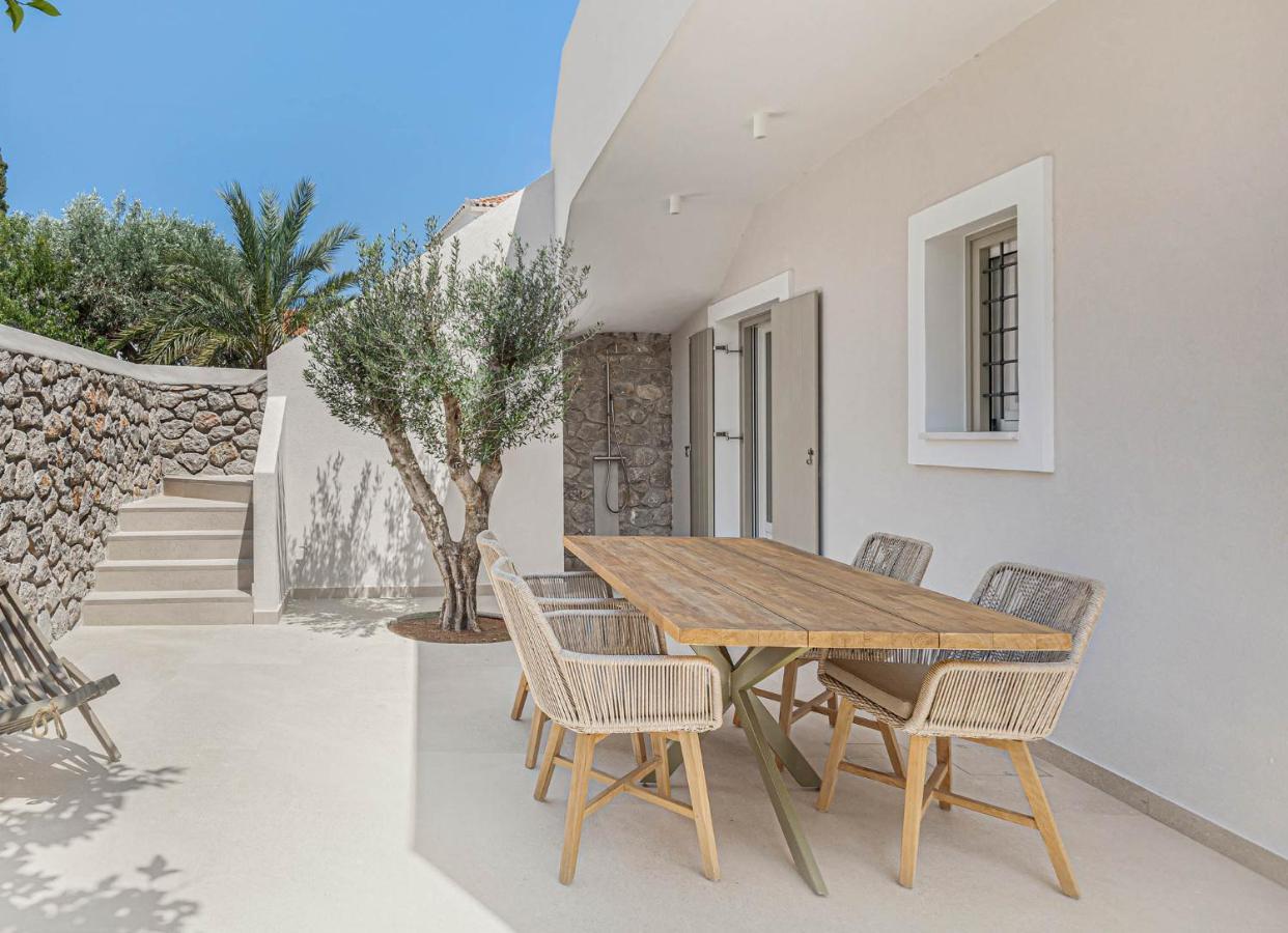 Pearl House - Luxurious New Beach Villa In Spetses Stunning View Ligoneri Luaran gambar